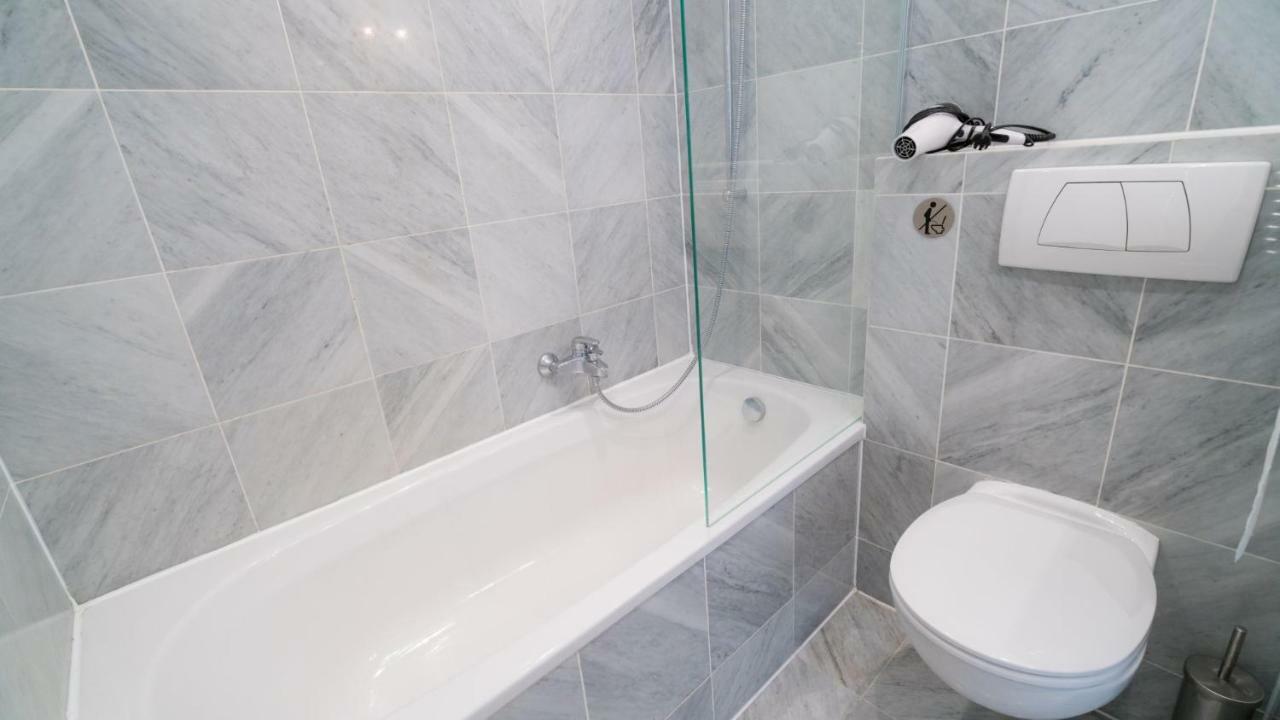 Residence, Naschmarkt - Karlsplatz Hotel apartamentowy *
